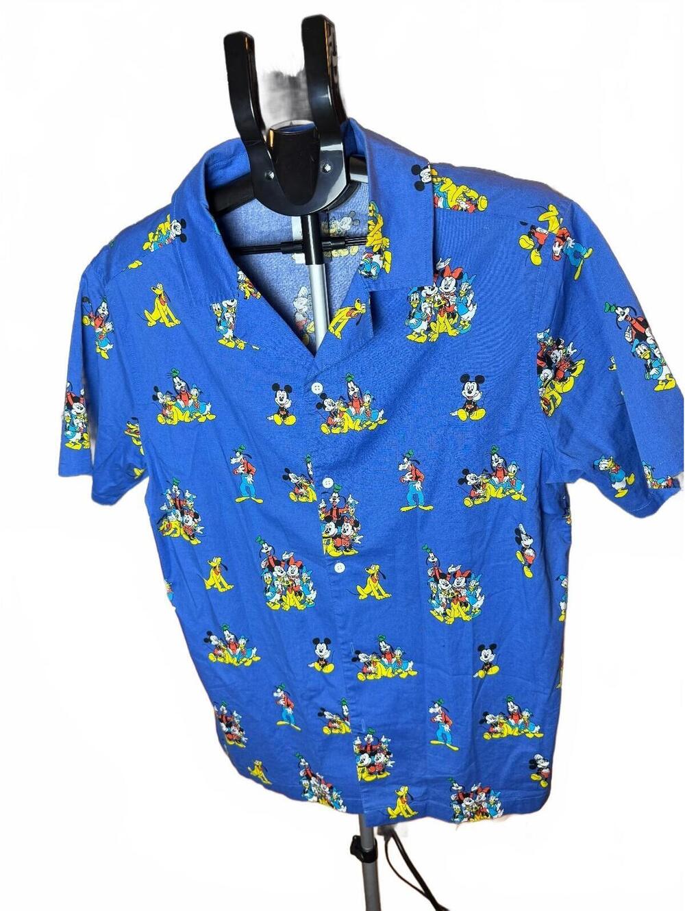 Vintage Disney Blue Short Sleeve Shirt w Mickey Mouse and Friends Print sz M